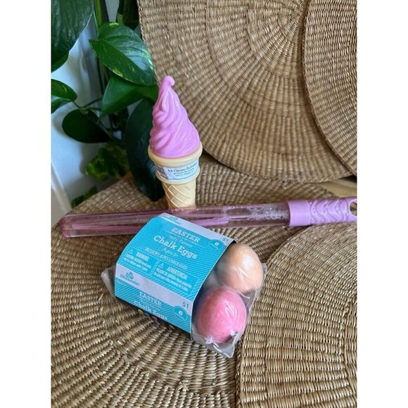 Three-piece Easter toys - Picture 1 of 9